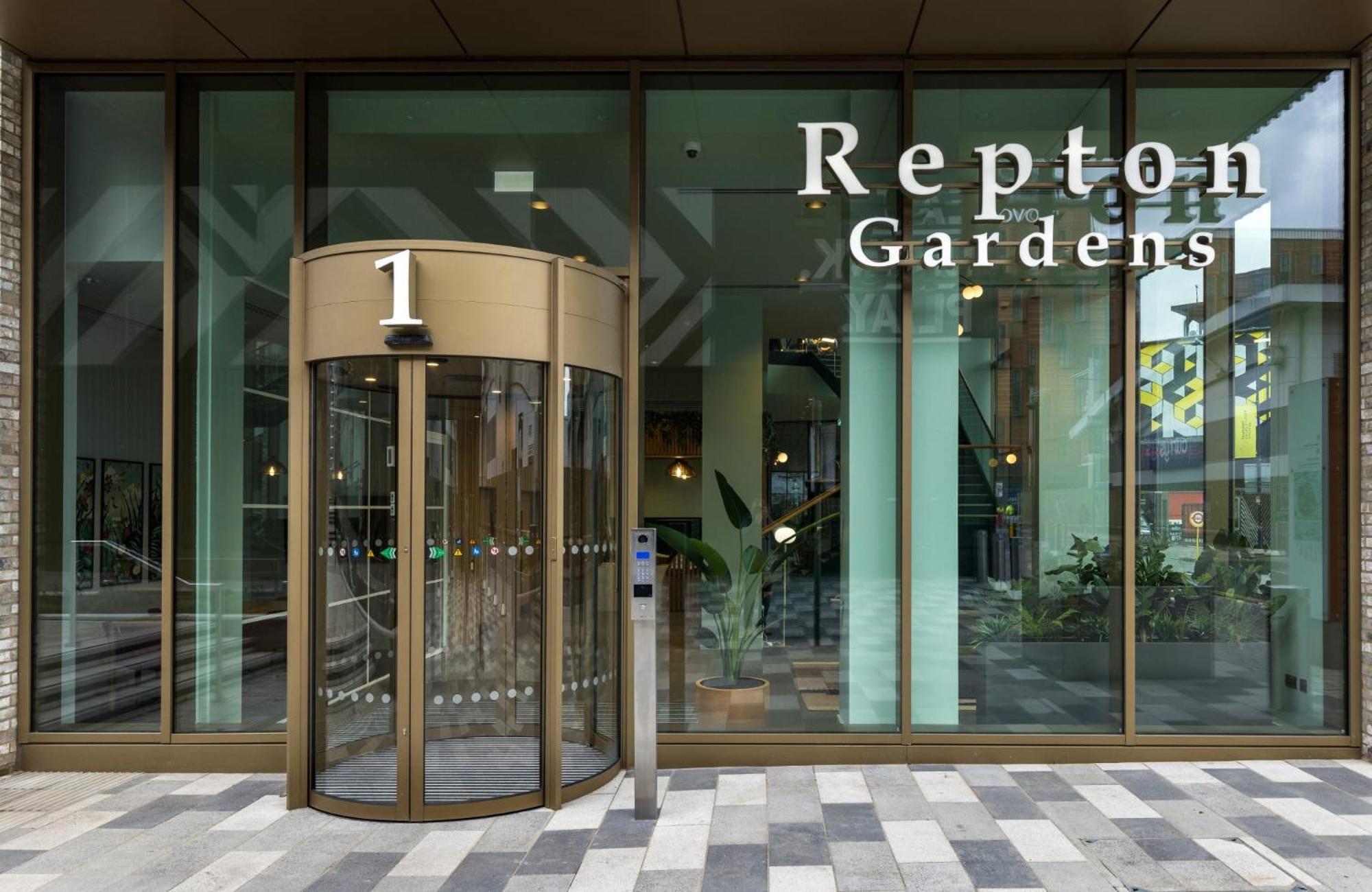Botanical-Inspired Apartments At Repton Gardens Right In The Heart Of Wembley Park Londra Dış mekan fotoğraf